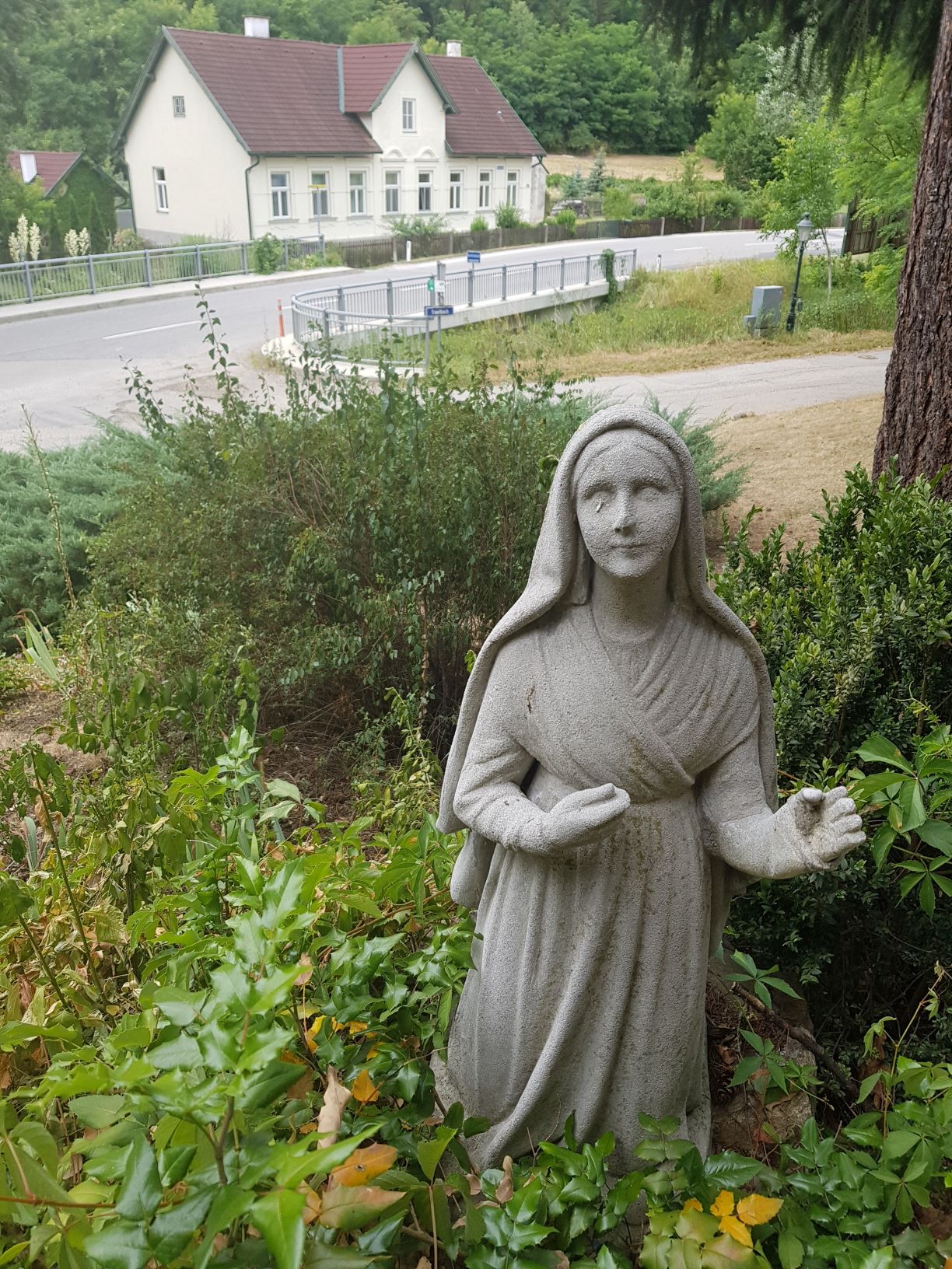 25 Betonmaria Lourdesgrotte Elsarn