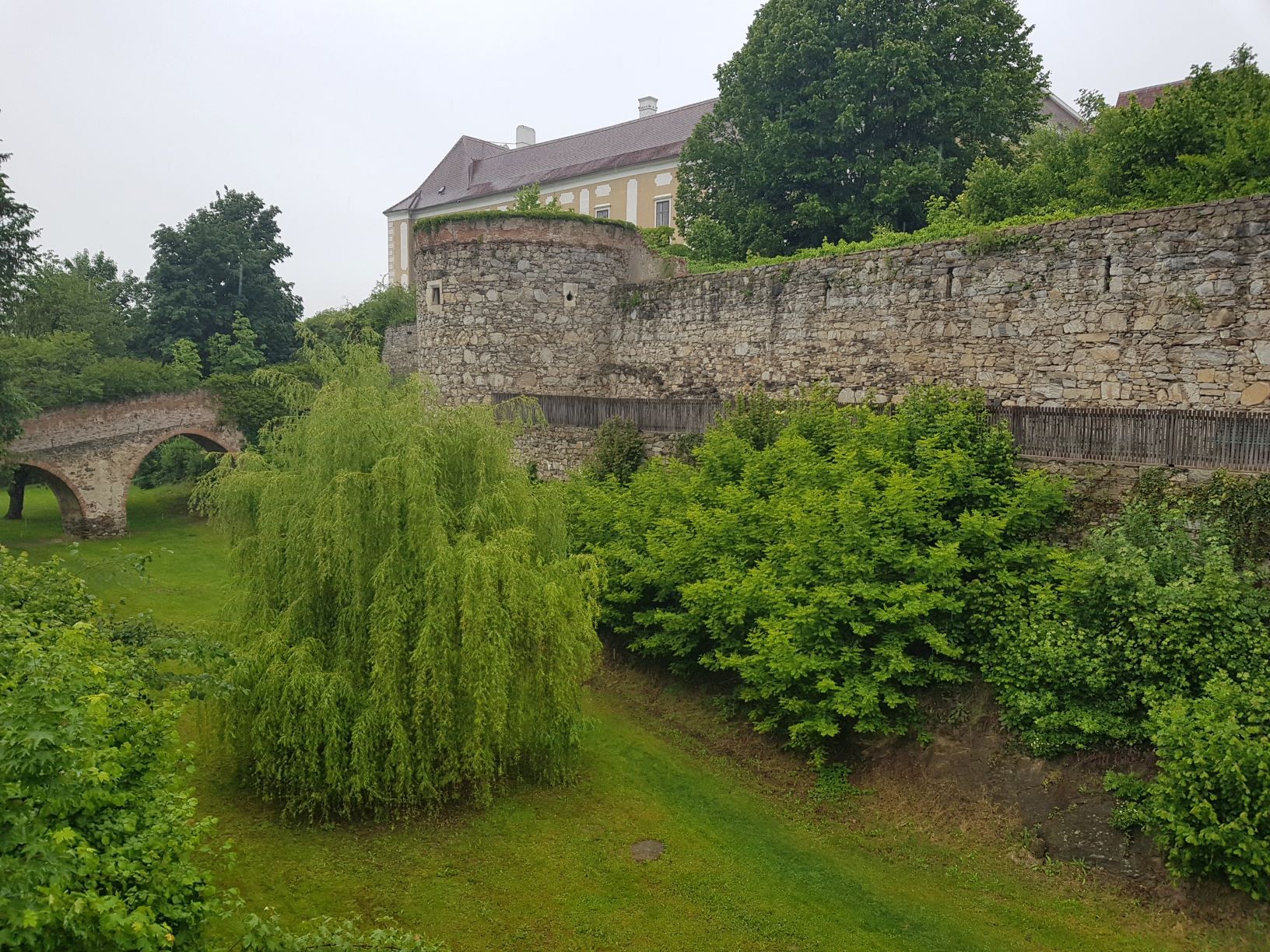 32 südlicher Zwinger 2